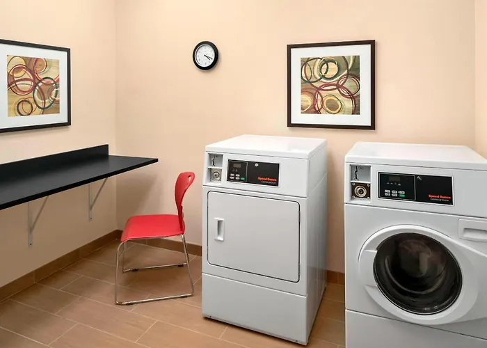 Fairfield Inn & Suites Lima