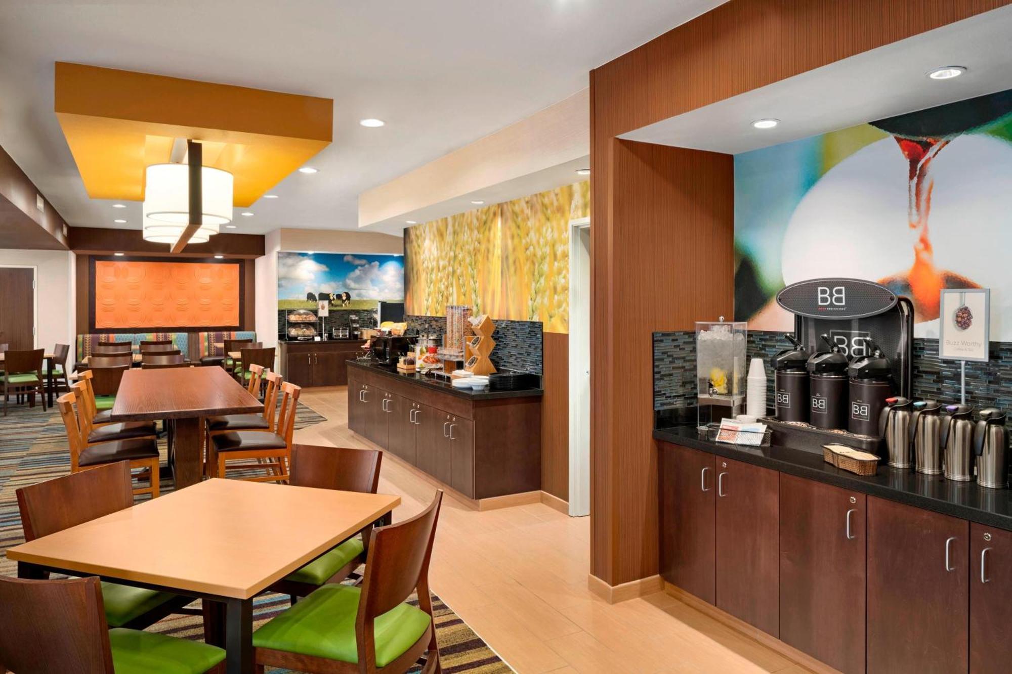 Hotel Fairfield &