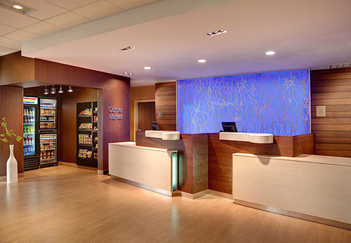 Hotel Fairfield & 3*