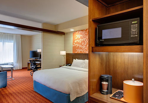 Fairfield & Hotel 3*