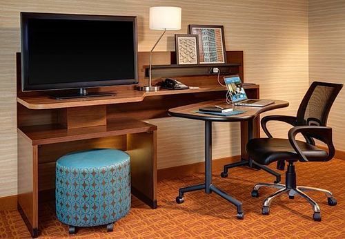 Hotel Fairfield &
