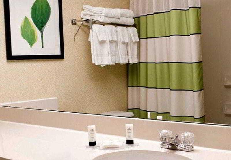 Fairfield & Hotel 3*